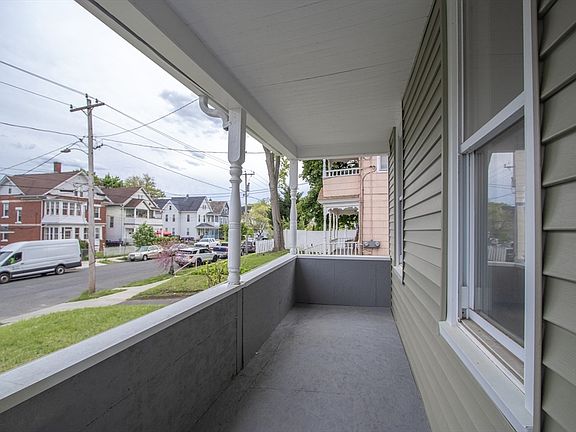 3rd image of 109-111 Brown Ave