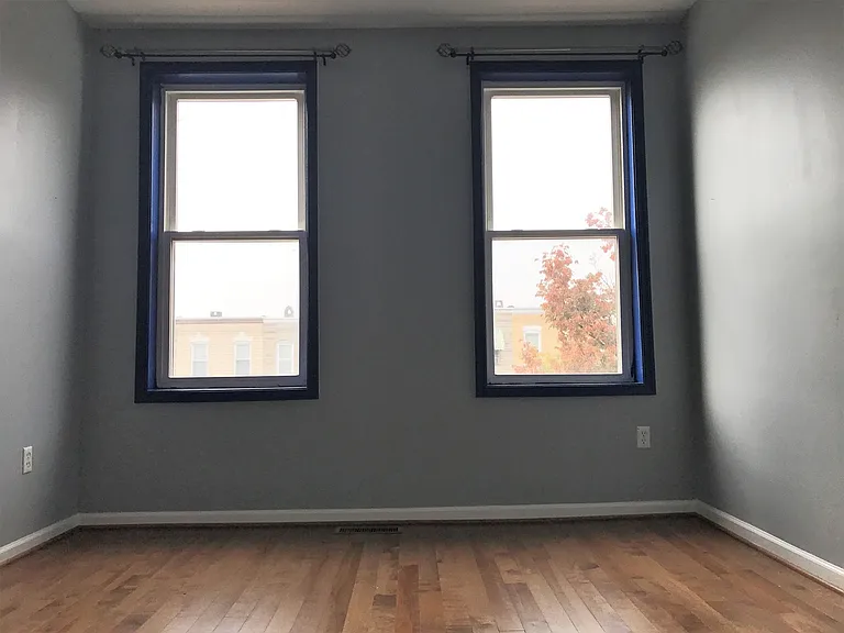 2841 Huntingdon Ave — Photo 10