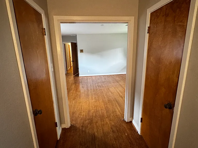 8219 Colgate St — Photo 16