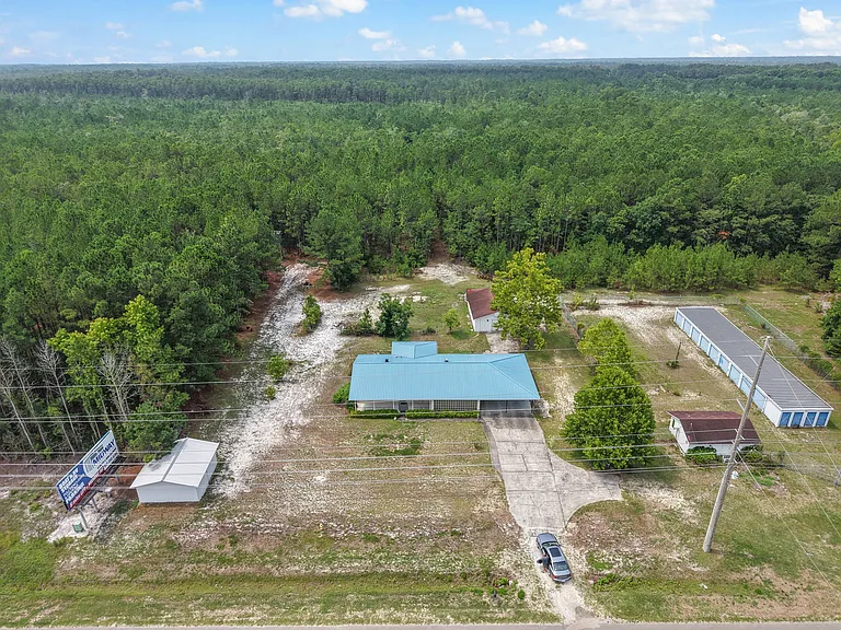 1255 Southport Supply Rd SE — Photo 10
