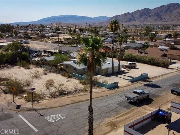 703 Sunnyslope Dr #34-29, Twentynine Palms, CA 92277
