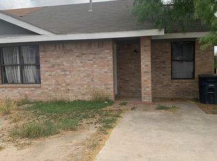 423 Daisy E Diaz Dr, Eagle Pass, TX 78852