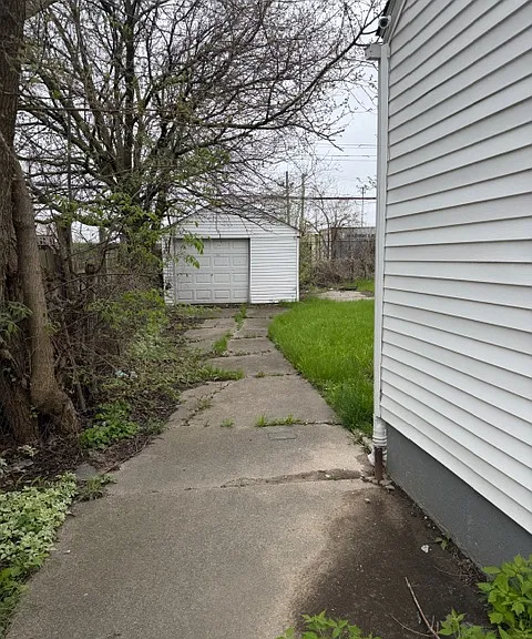 20123 Concord St — Photo 16
