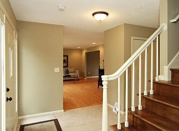 2nd image of 553 Winston Ct