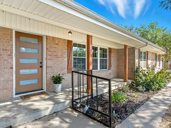 312 W 5th St, Springtown, TX 76082
