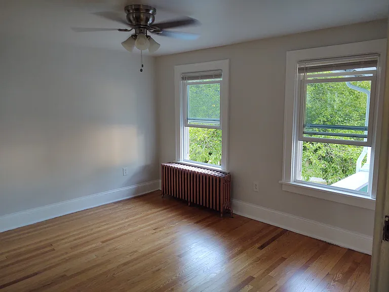 224 S Allen St — Photo 7
