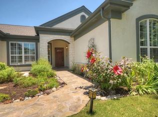 617 Breezeway Ln, Georgetown, TX 78633