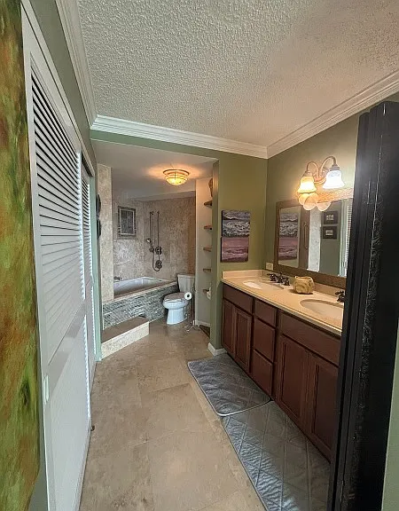 2405 Kalanianaole St #406 — Photo 14