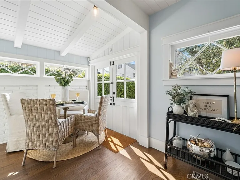 420 Acacia Ave — Photo 8