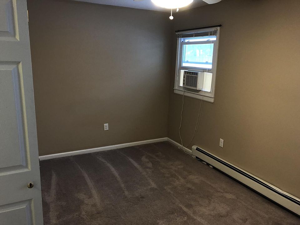 1st image of 5 McHarrie St APT 4