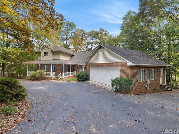 2nd image of 756 Saint Tammany Dr