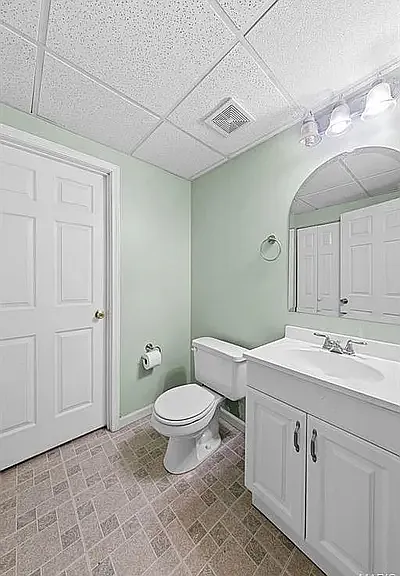 123 Woodlake Ct — Photo 18