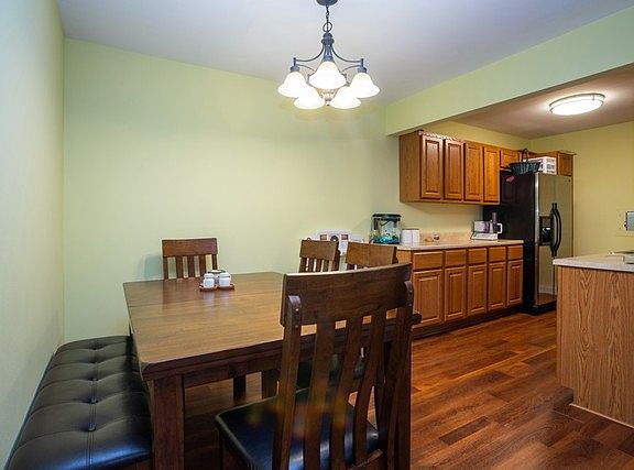 5th image of 700 Wellington Ave Unit 219