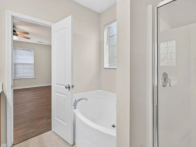 2325 Waverly Crossing Rd — Photo 25
