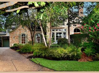 22 Valcourt Pl, Spring, TX 77382