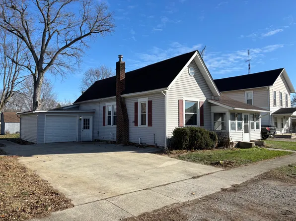 318 N Main St, De Graff, OH 43318