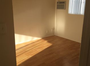 6935 Hinds Ave APT 11, North Hollywood, CA 91605