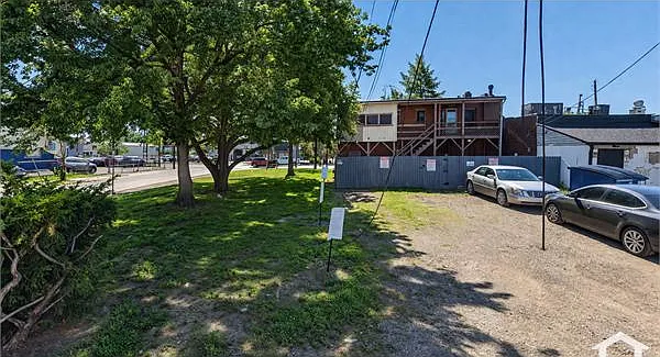 2505 Cleveland Ave — Photo 3