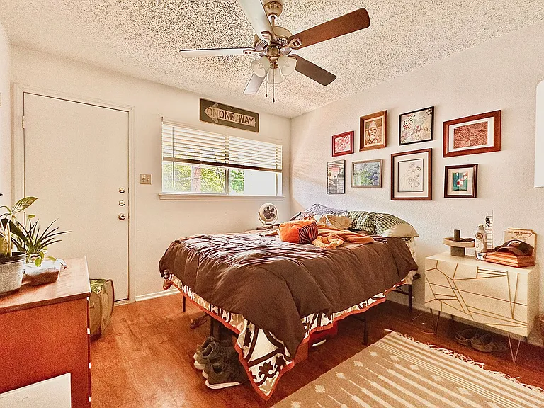 2801 Hemphill Park #A-302 — Photo 3