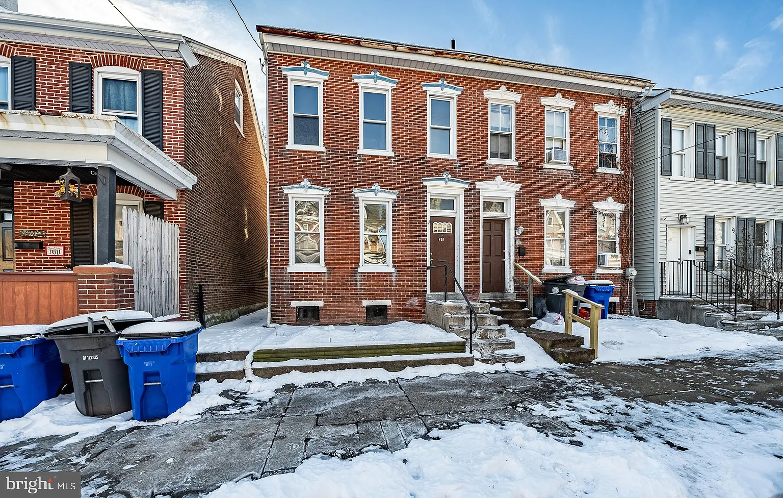 34 E 2nd St photo 1