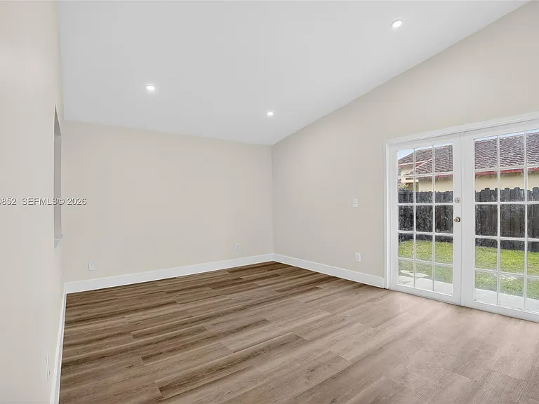 14750 SW 111th St — Photo 15