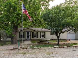 25 El Dorado Ln, Linn Valley, KS 66040