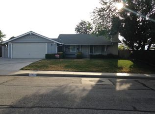 521 Oakwood St, Tehachapi, CA 93561