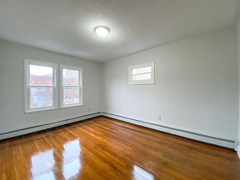 450 Barbour St — Photo 21