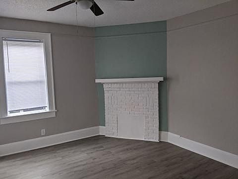 2nd image of 1250 Grothe St