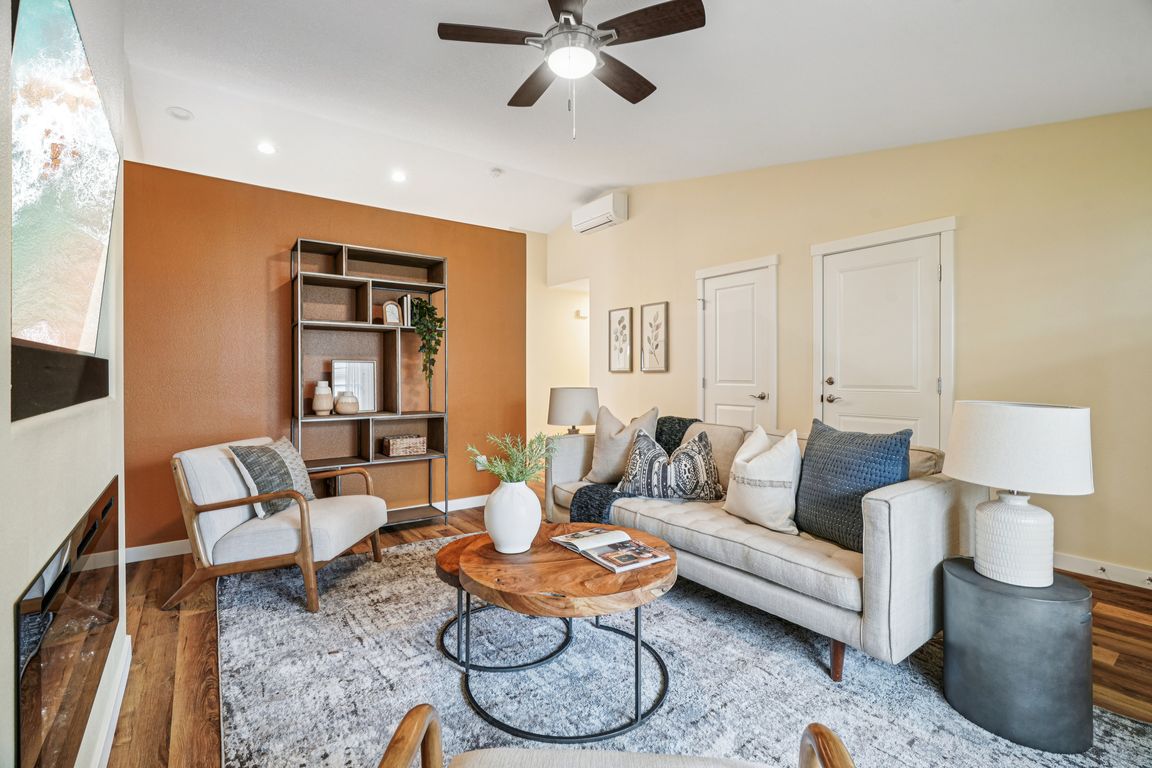 next background image