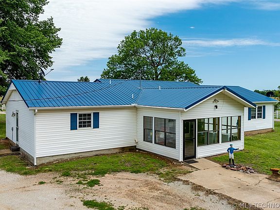 3rd image of 14701 S 560th Rd