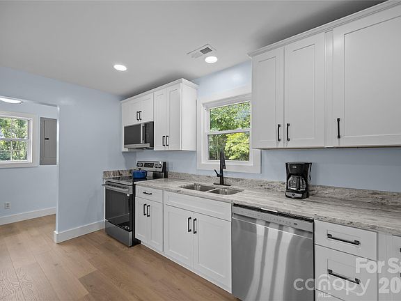 5th image of 221 John C Logan Rd