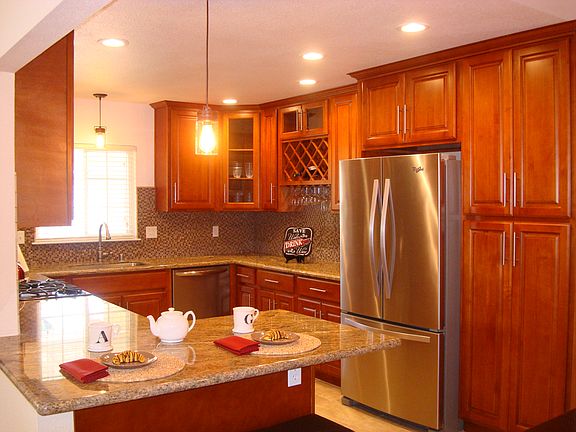 4th image of 289 Solano Ln