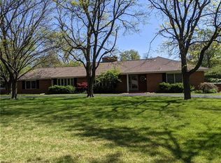 8529 Roe Ave, Prairie Village, KS 66207
