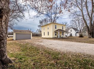 811 Locust St, Mound City, KS 66056