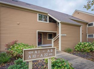A12 Long Bay Point Dr, Galena, IL 61036