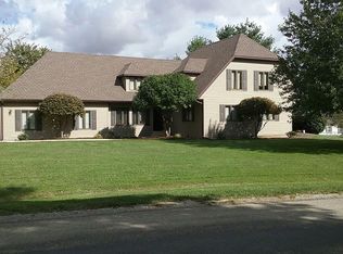 11991 N Deer Path Dr, Robinson, IL 62454