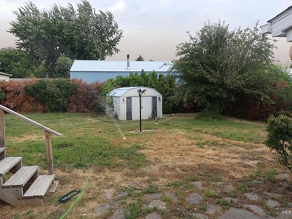 4th image of 1118 Alder Ave