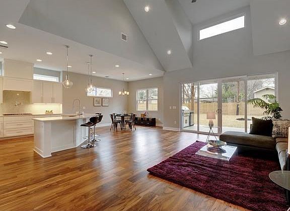 4th image of 7707 Hardy Dr