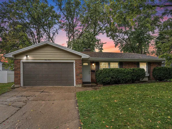 1515 Strathmore Ct, South Bend, IN 46614