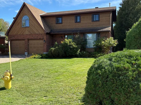 8 Found Ct, North Bay, ON P1A 4E5