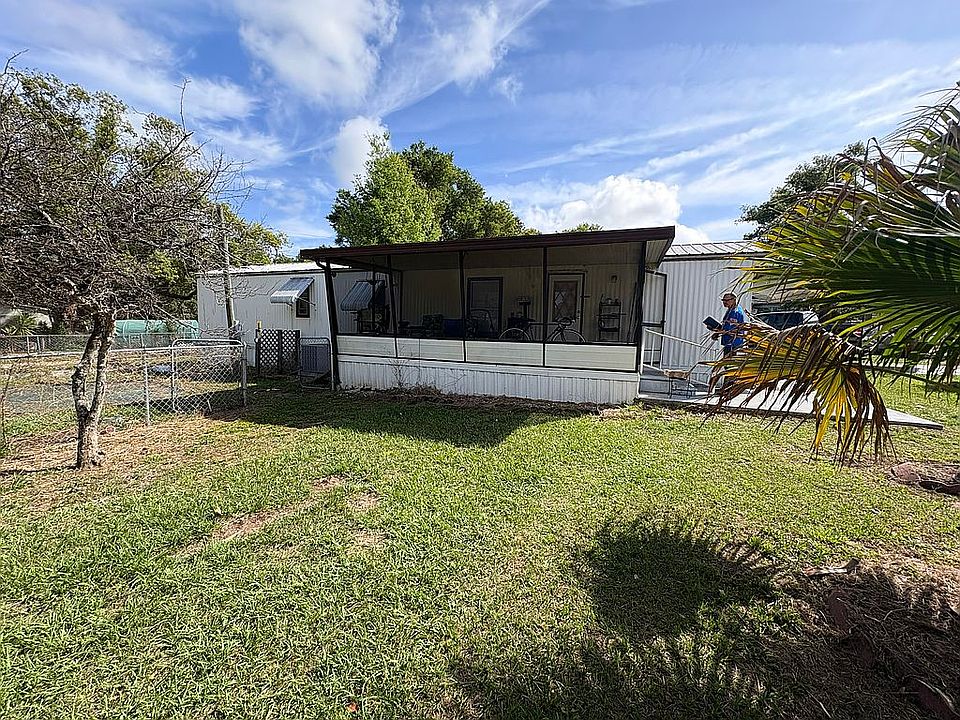 1st image of 39239 Longview Ave
