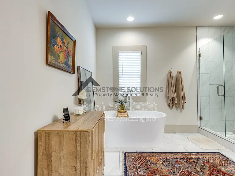 704 W End Cir — Photo 27