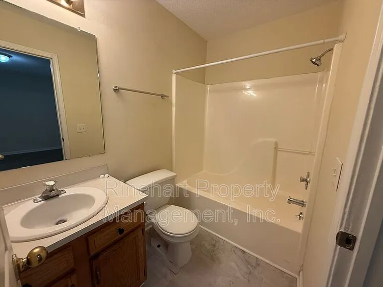 1033 Park Meadow Dr — Photo 11