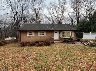 50 Cedar Ridge Dr, Vernon, NJ 07462