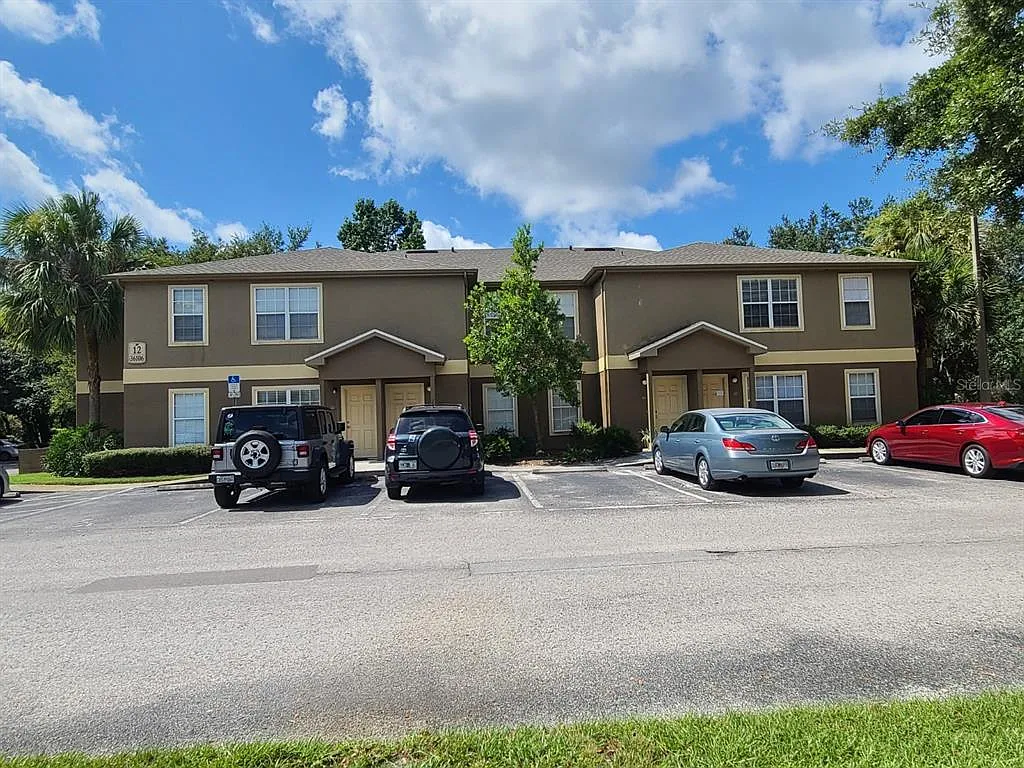 3 bed, 2.0 bath, 1170 sqft, $1,650 — Photo 1