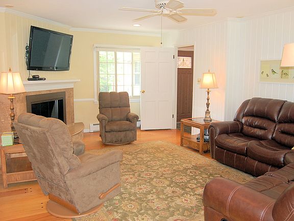 2nd image of 7980 N Whittier Pl