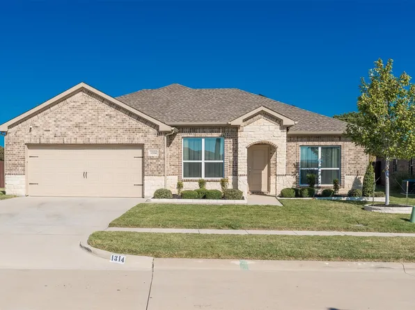 1314 Winding Hollow Dr, Grand Prairie, TX 75052