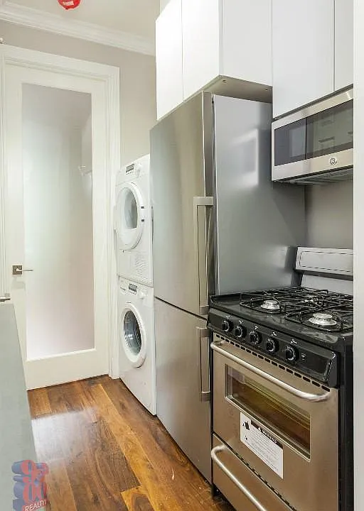 16 E 116th St #2A2