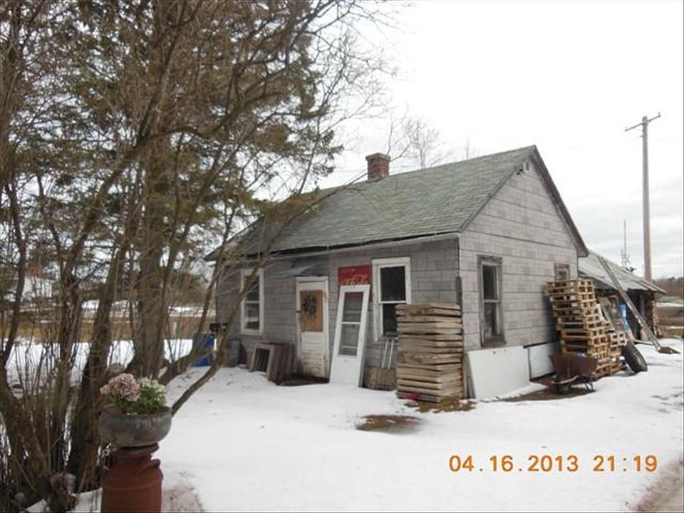 2nd image of N1194 Railroad St